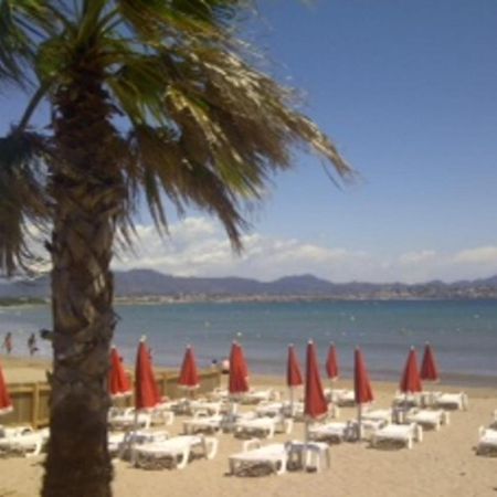 Superb Apartment With Balcony Near The Beach Saint-Raphael  Exterior photo