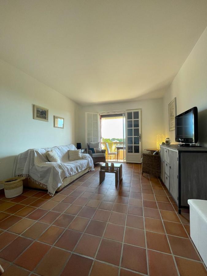 Superb Apartment With Balcony Near The Beach Saint-Raphael  Exterior photo