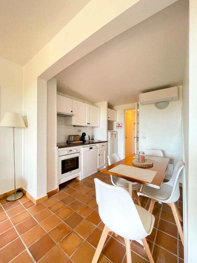 Superb Apartment With Balcony Near The Beach Saint-Raphael  Exterior photo