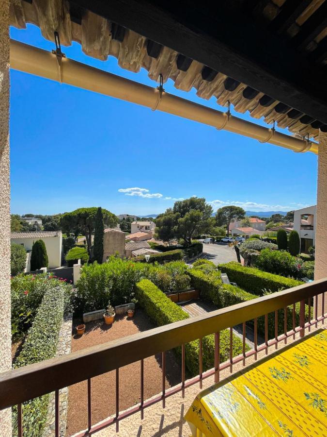 Superb Apartment With Balcony Near The Beach Saint-Raphael  Exterior photo